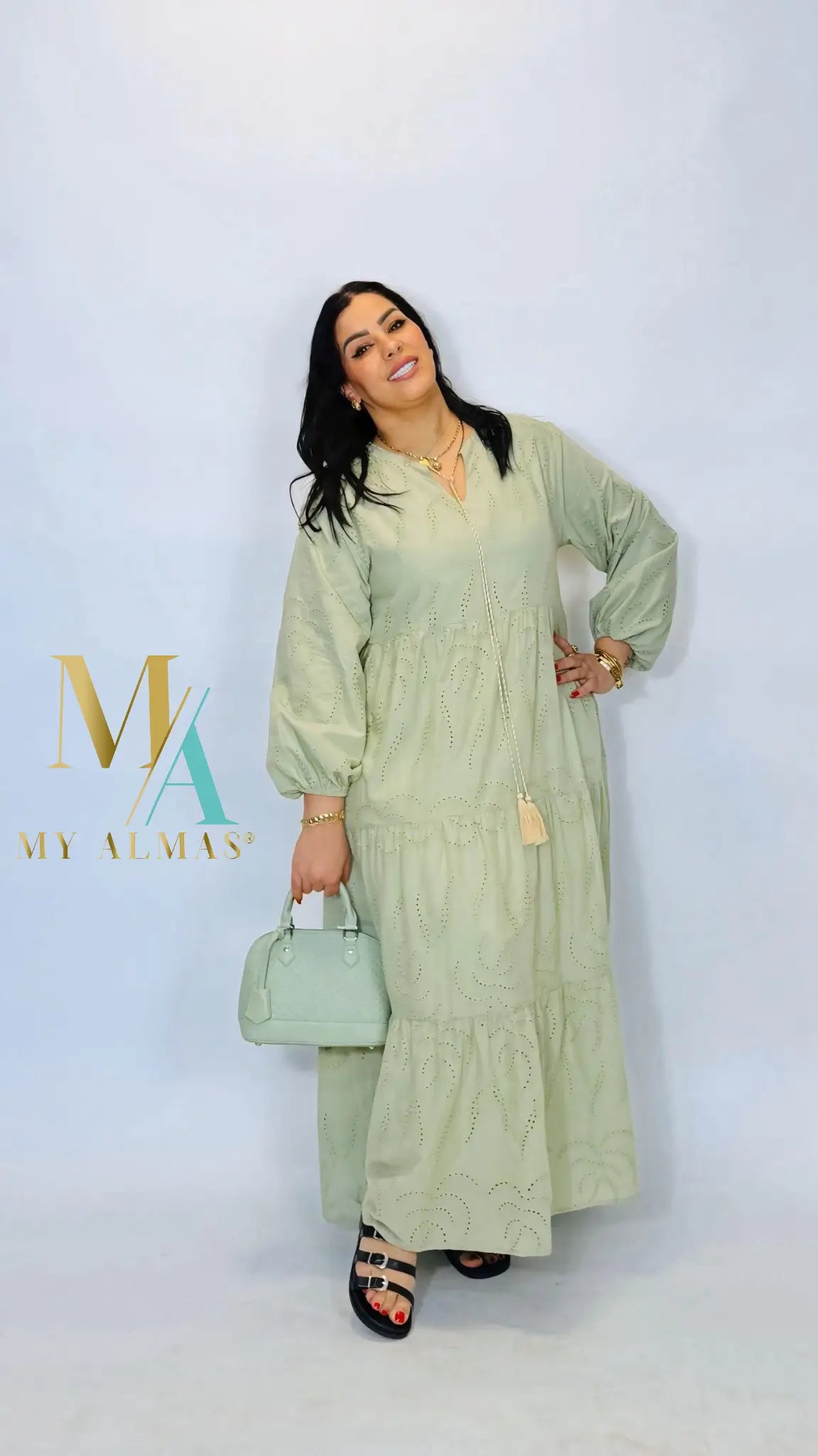 Eloise Robe
