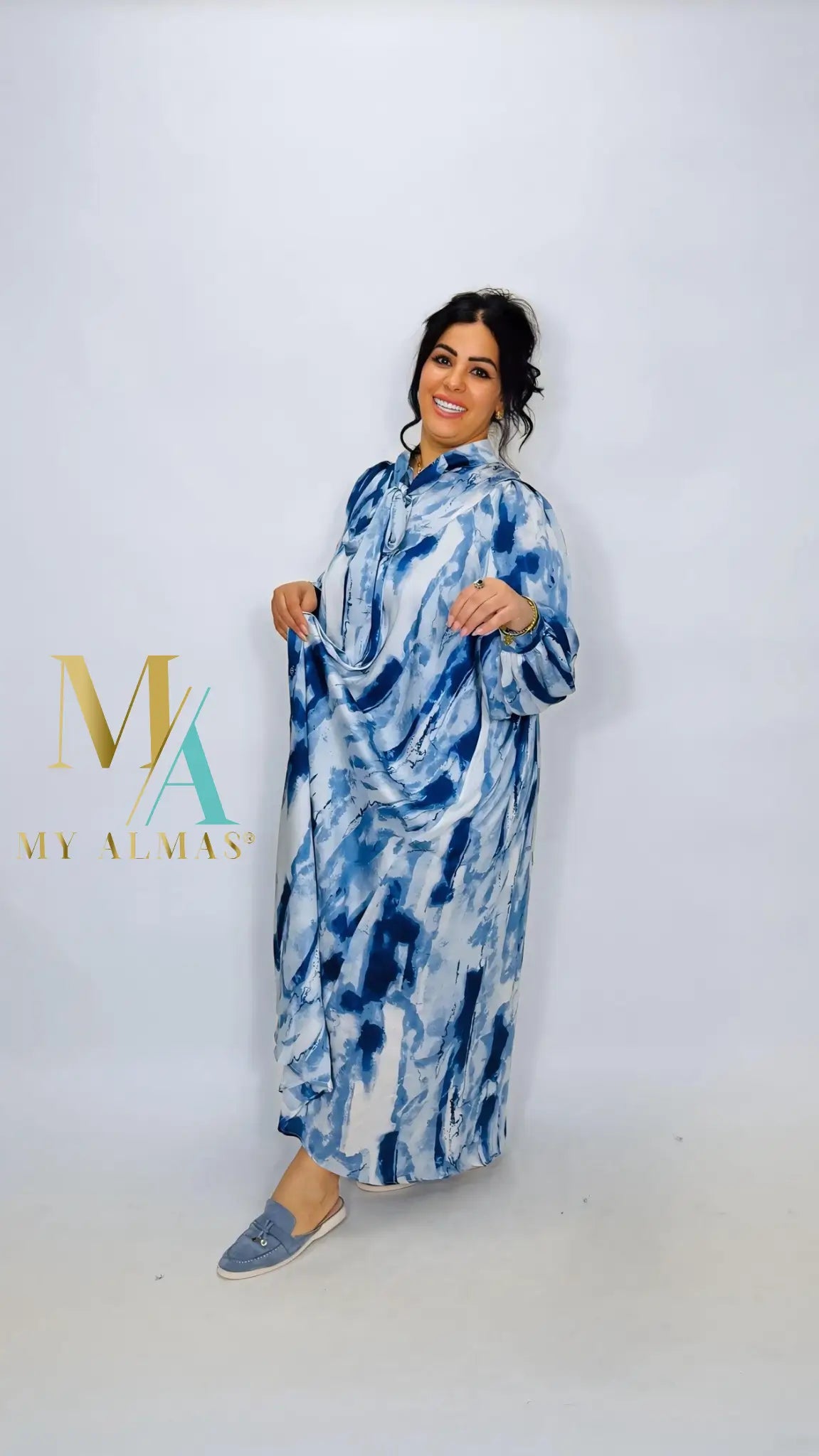 Juliet Robe