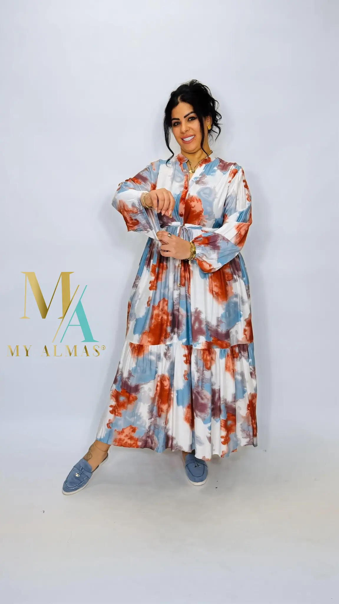 Amari Robe