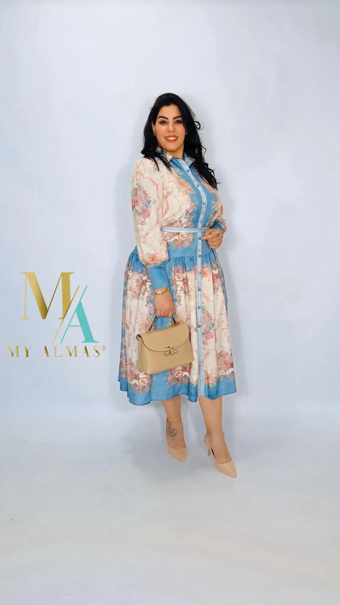 Madeline Robe