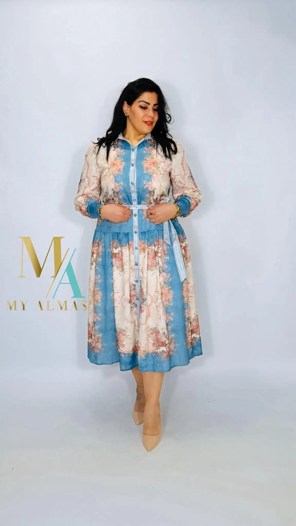 Madeline Robe