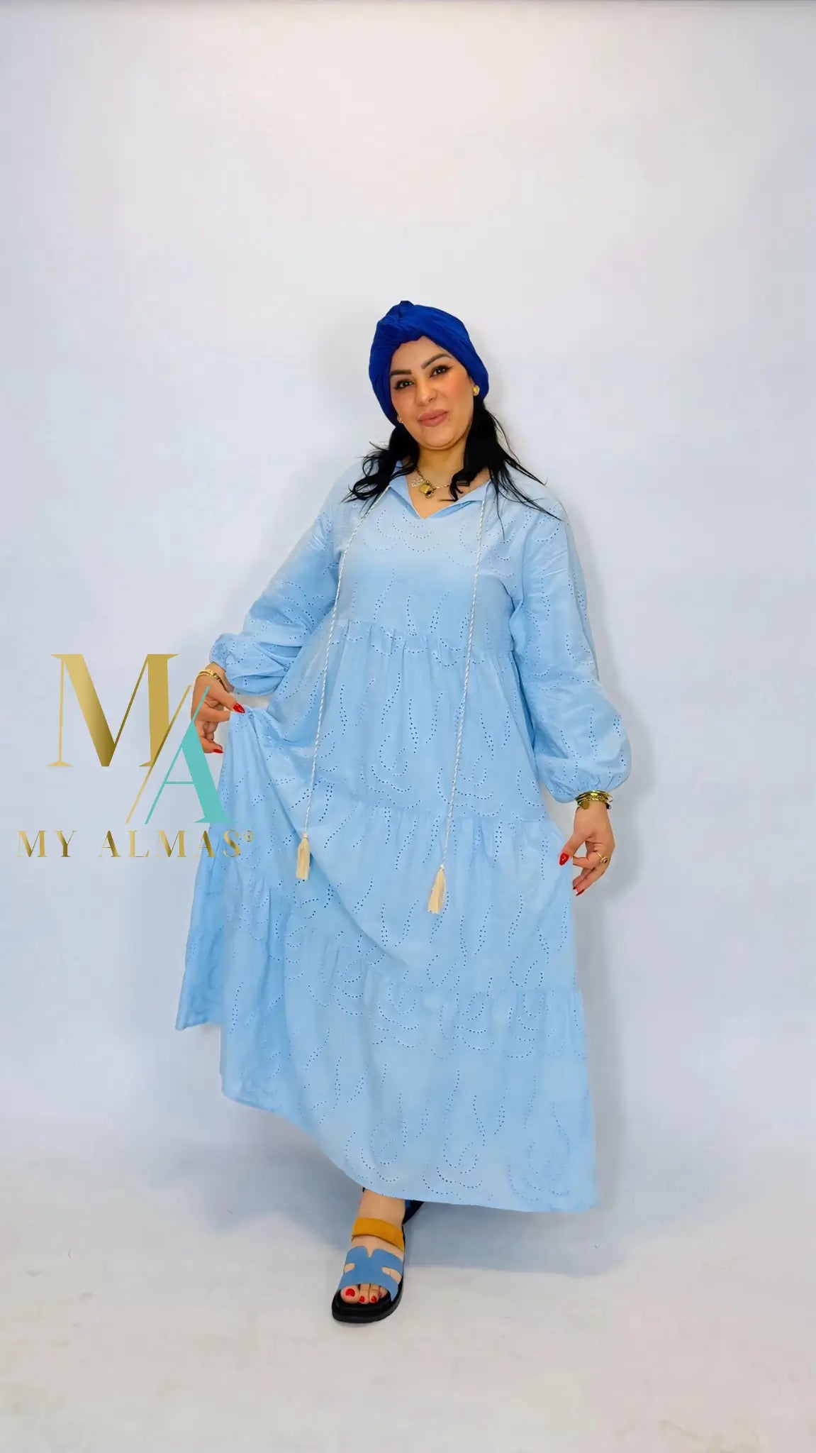 Maeve Robe